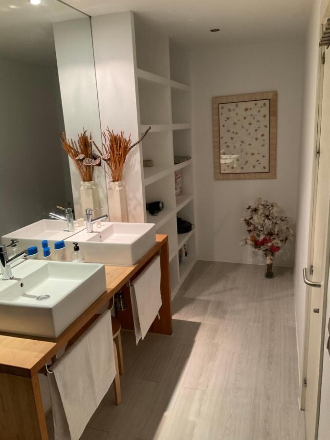 Habitacion Y Bano En Planta Independiente En Centro De Sevilla Eksteriør billede